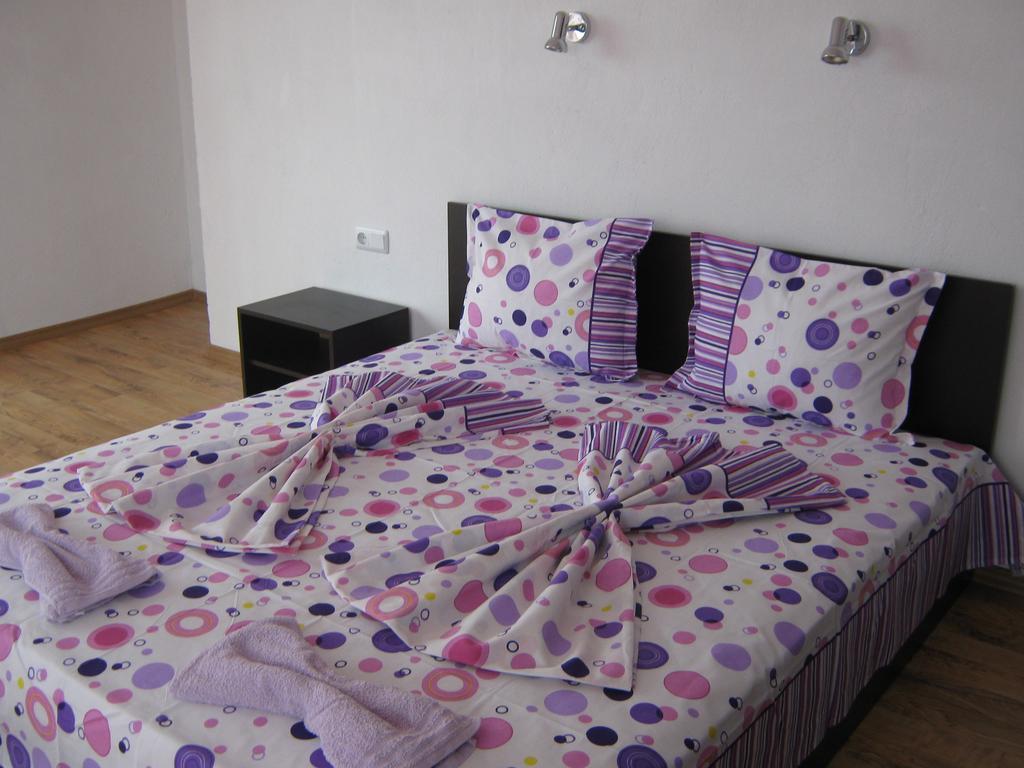 Guest House Mihalevi Sozopol Quarto foto