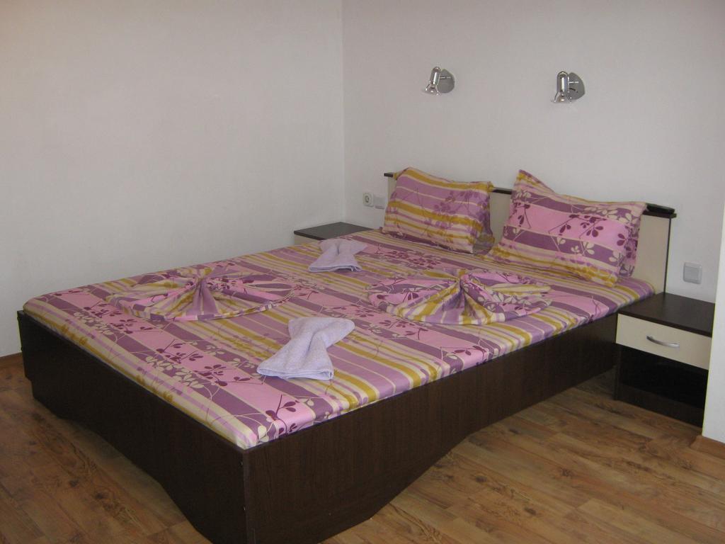 Guest House Mihalevi Sozopol Quarto foto